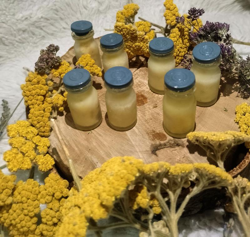 Мед со матичен млеч